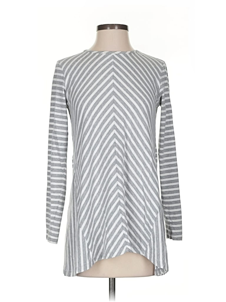 Click to view more detailed imagery on our partner's website Pre-owned Coolibar Long Sleeve T-shirt In Silver