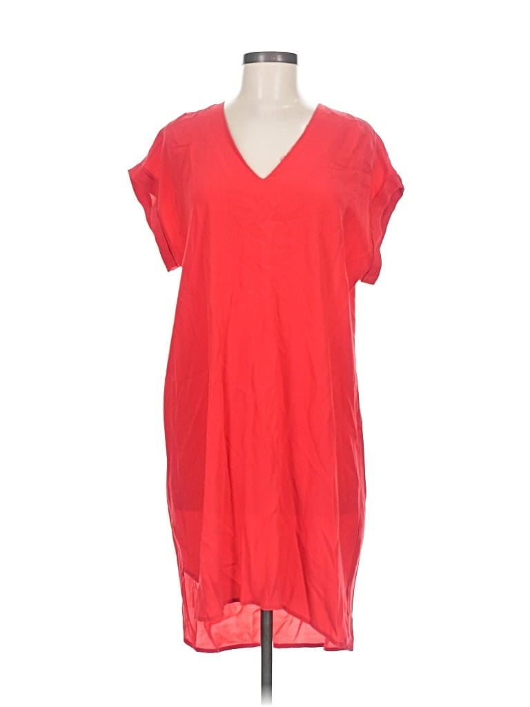 Click to view more detailed imagery on our partner's website Pre-owned Apricot Casual Dress In Red