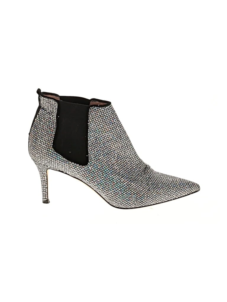 Click to view more detailed imagery on our partner's website Pre-owned Sjp By Sarah Jessica Parker Ankle Boots In Silver