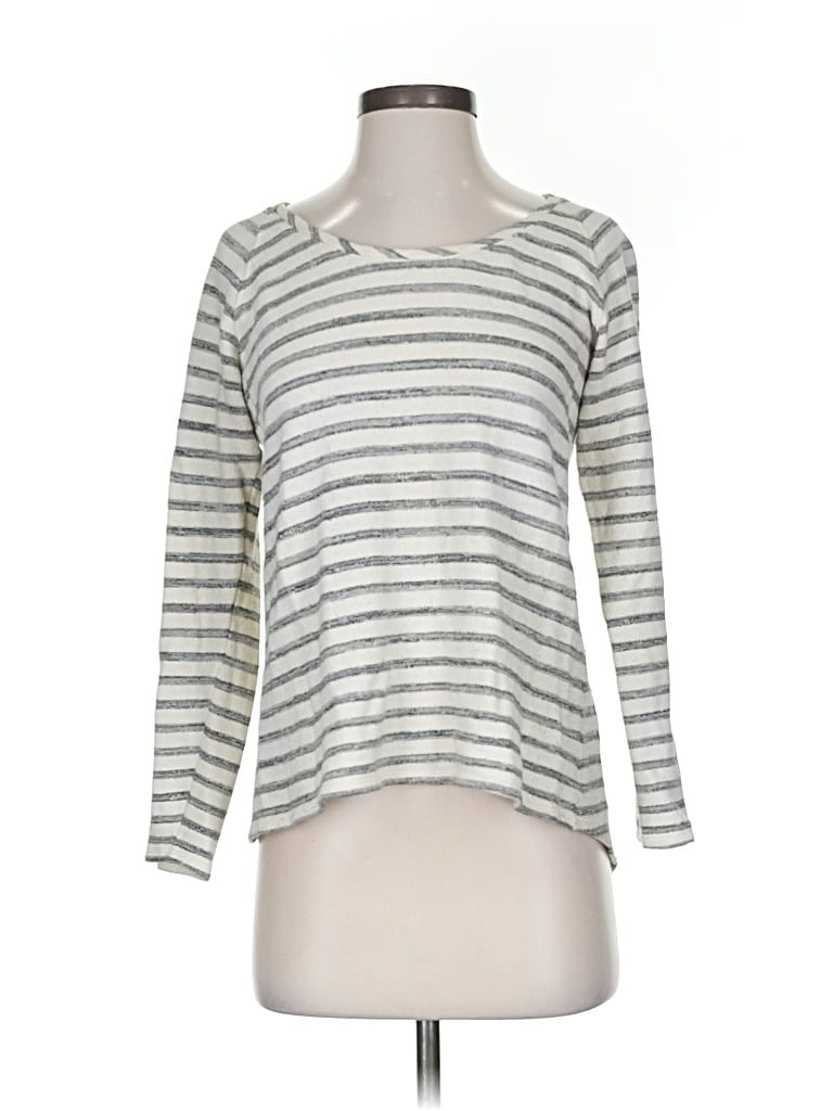 Click to view more detailed imagery on our partner's website Pre-owned Barneys New York Cardigan Sweater In Silver