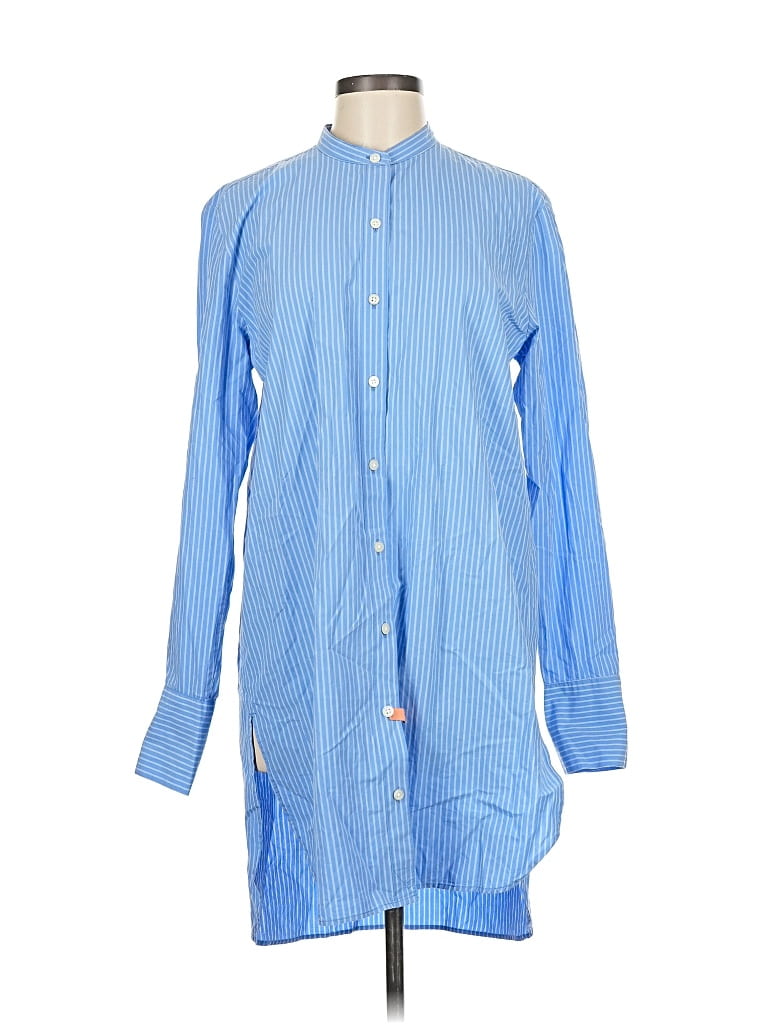 Click to view more detailed imagery on our partner's website Pre-owned Gap Long Sleeve Button Down Shirt In Blue