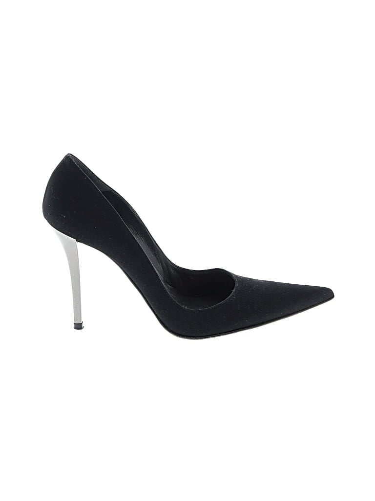 Pre-owned Stuart Weitzman Heels In Black