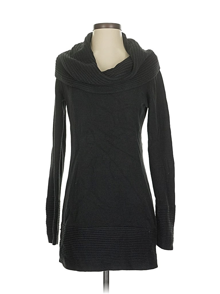 Click to view more detailed imagery on our partner's website Pre-owned H&m Casual Dress In Black