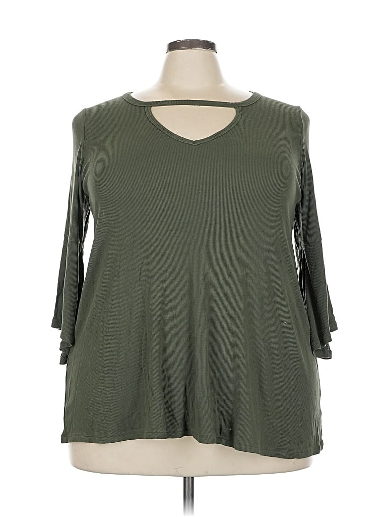 Pre-owned Torrid 3/4 Sleeve T-shirt In Green