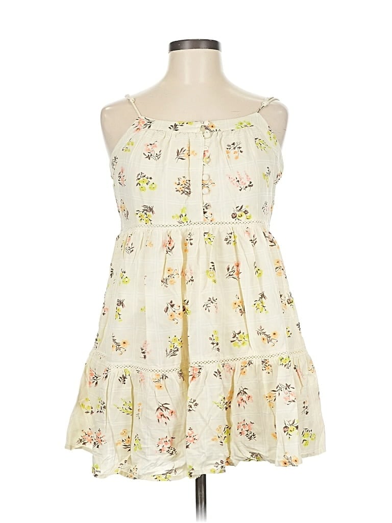 URBAN OUTFITTERS Pre-owned Casual Dress In White