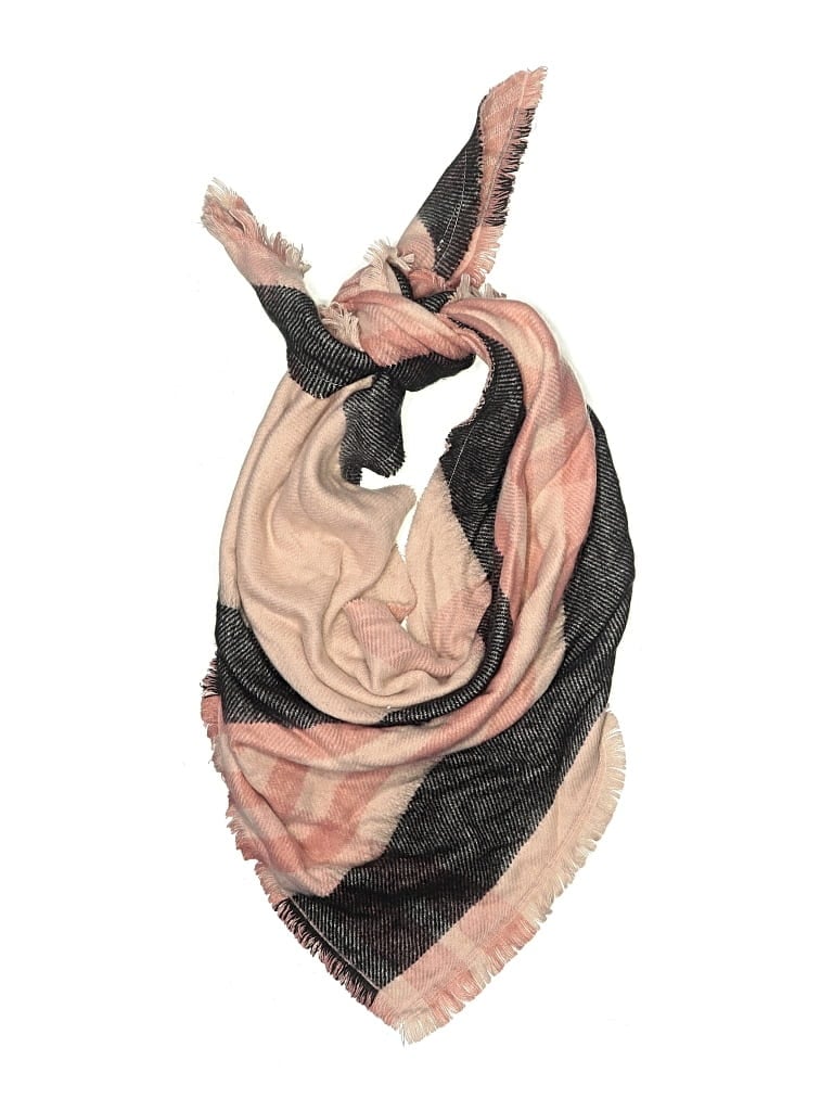 Click to view more detailed imagery on our partner's website Pre-owned David & Young Scarf In Pink