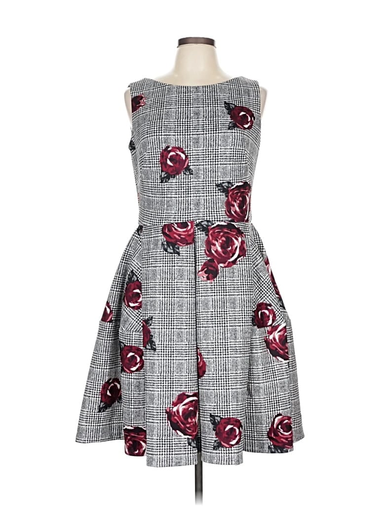 Pre-owned Roz & Ali Cocktail Dress In Gray