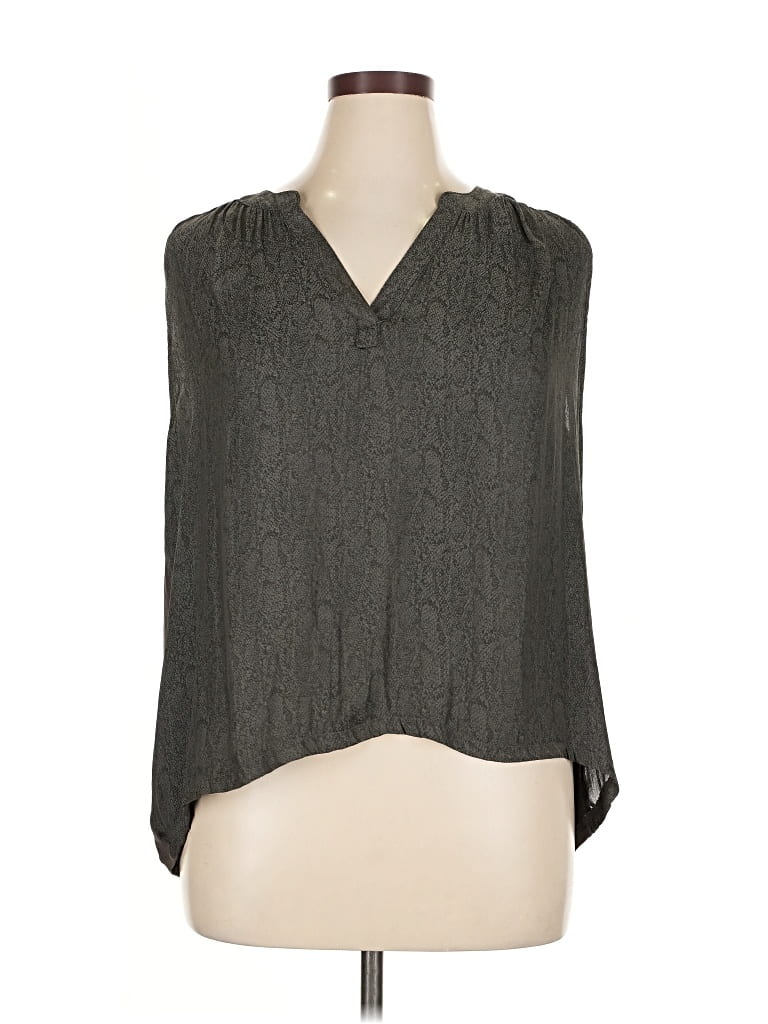 Covington Sleeveless Blouse In Gray