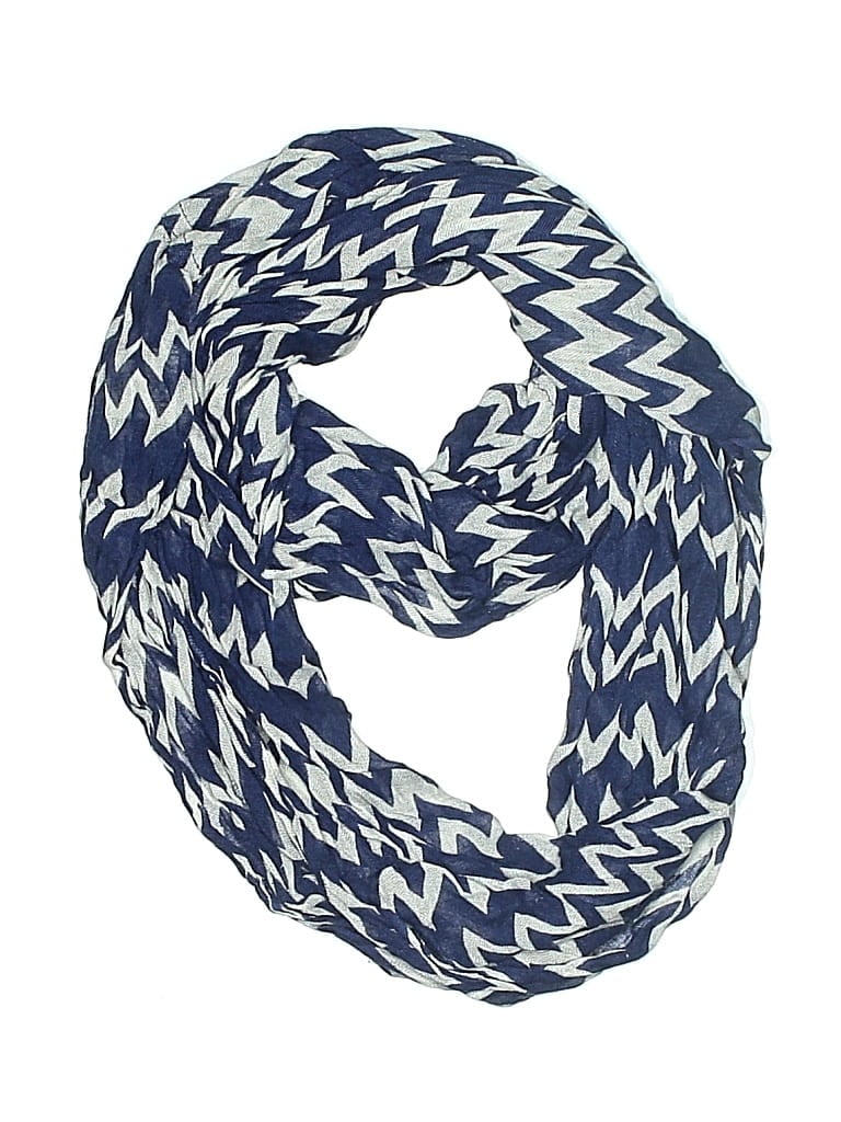 Pre-owned Charming Charlie Scarf In Blue
