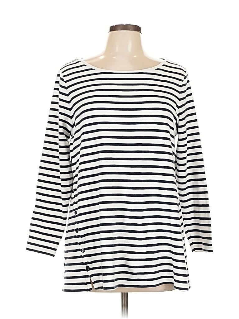 Click to view more detailed imagery on our partner's website Pre-owned Chico's 3/4 Sleeve T-shirt In White