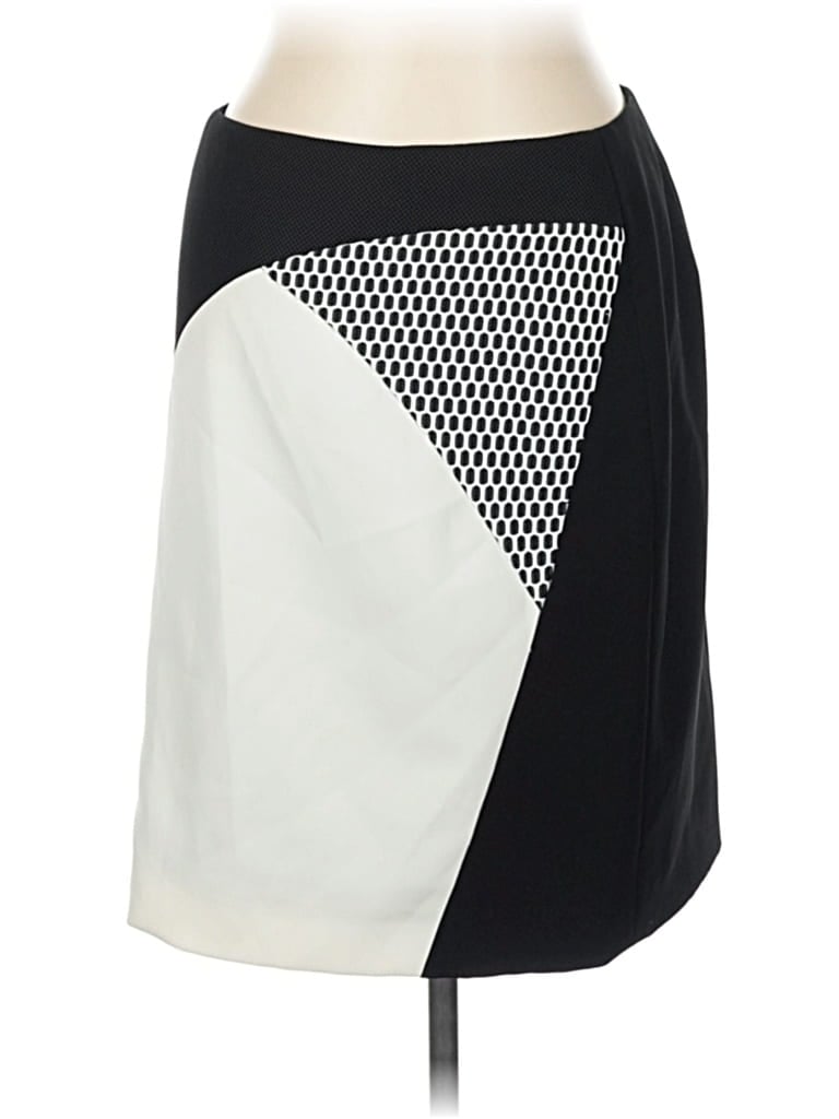 Click to view more detailed imagery on our partner's website Pre-owned Carlisle Casual Skirt In White