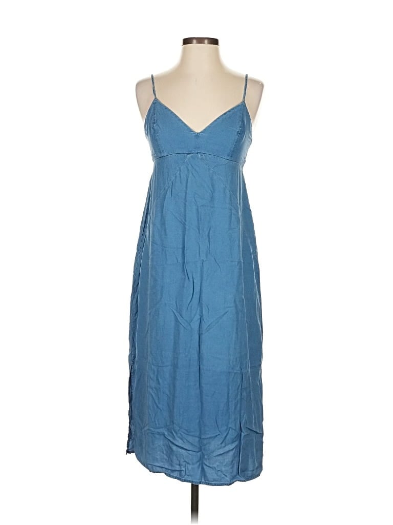 Click to view more detailed imagery on our partner's website Pre-owned Splendid Casual Dress In Blue