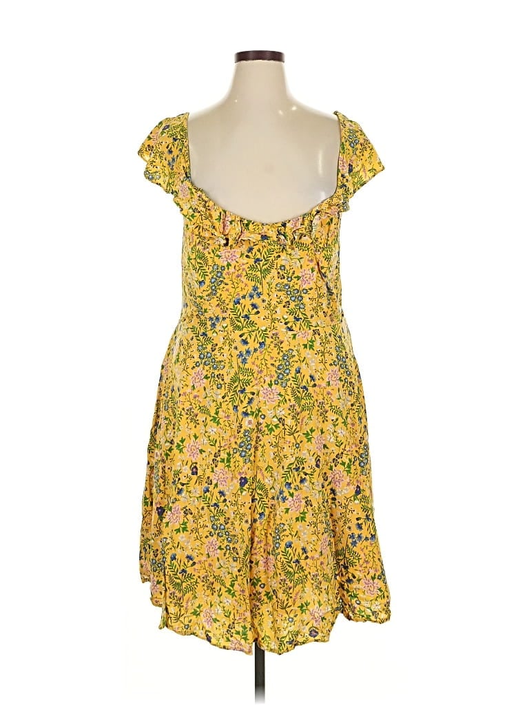 Pre-owned Old Navy Casual Dress In Yellow