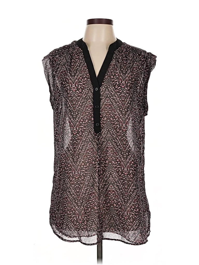 Pre-owned Maurices Sleeveless Blouse In Black