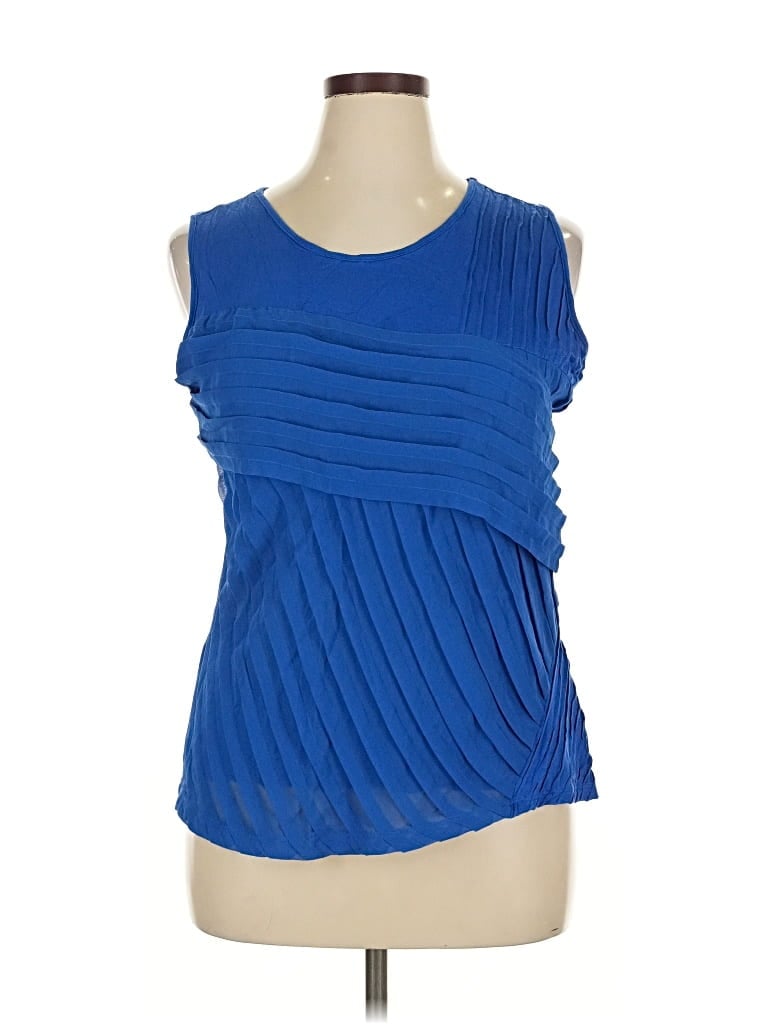 Click to view more detailed imagery on our partner's website Pre-owned New York And Company Sleeveless Blouse In Blue