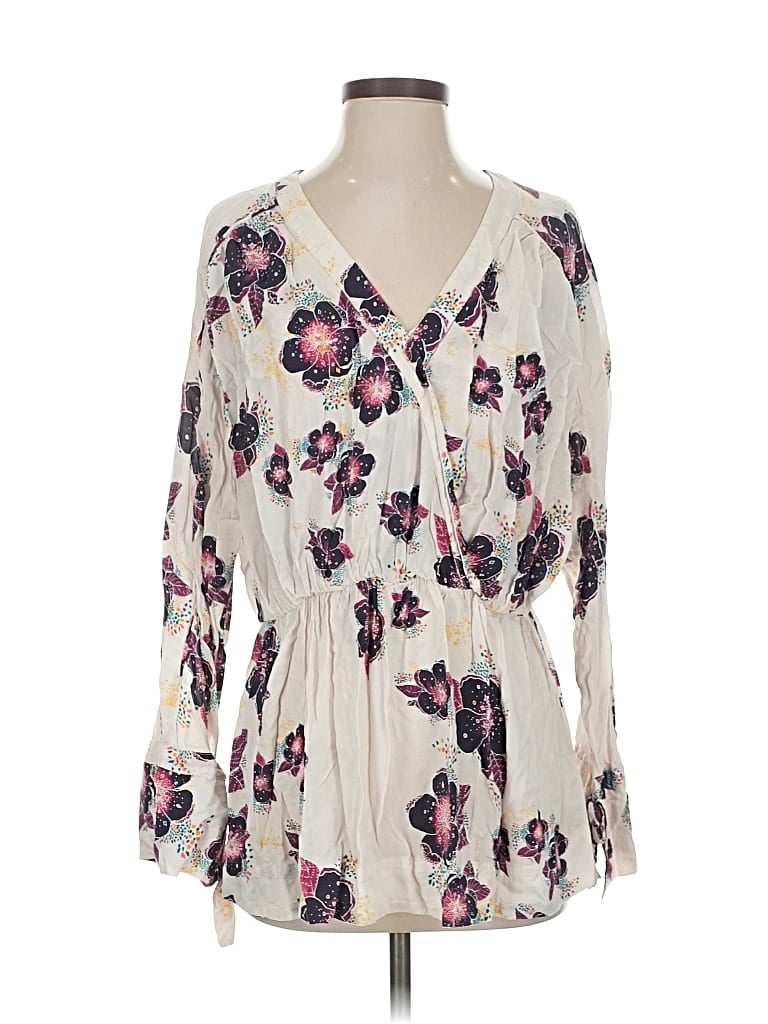 Click to view more detailed imagery on our partner's website Pre-owned Free People Long Sleeve Blouse In White