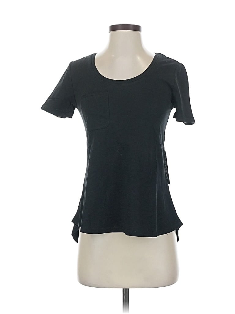 Modcloth Short Sleeve T-shirt In Black