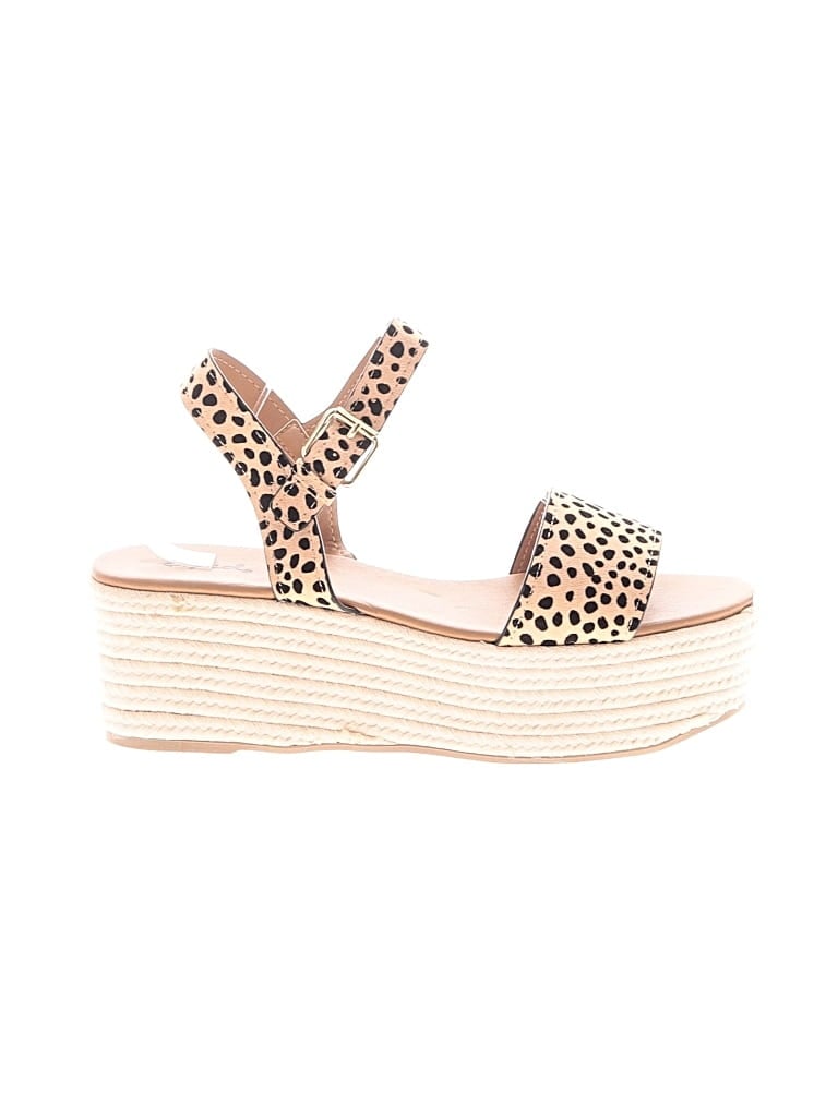 Pre-owned Qupid Wedges In Brown