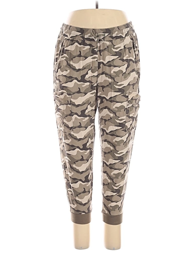 Pre-owned Torrid Cargo Pants In Gray