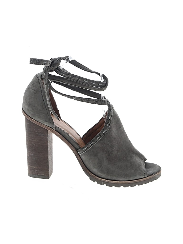 Pre-owned Frye Heels In Gray