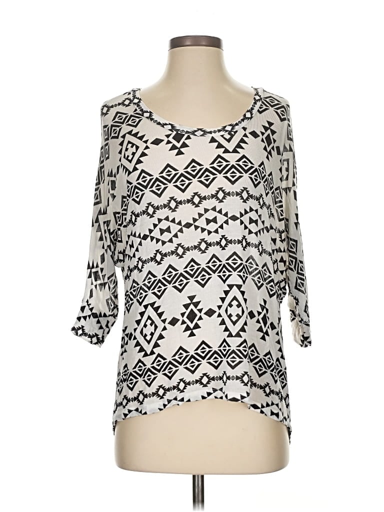 Pre-owned Rue21 3/4 Sleeve Top Black Scoop Neck Tops