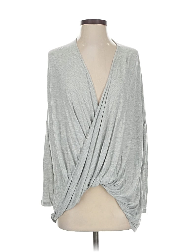 Pre-owned Cabi Long Sleeve Top Gray Plunge Neckline Tops