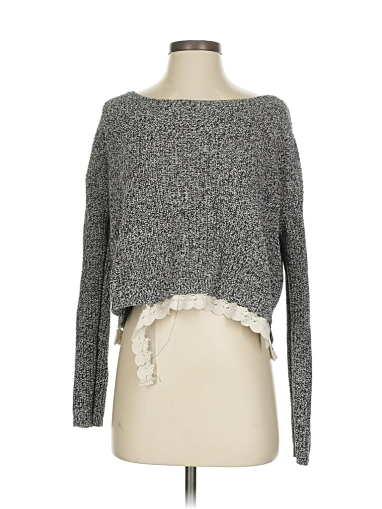 Pre-owned Kimchi Blue Pullover Sweater In Gray