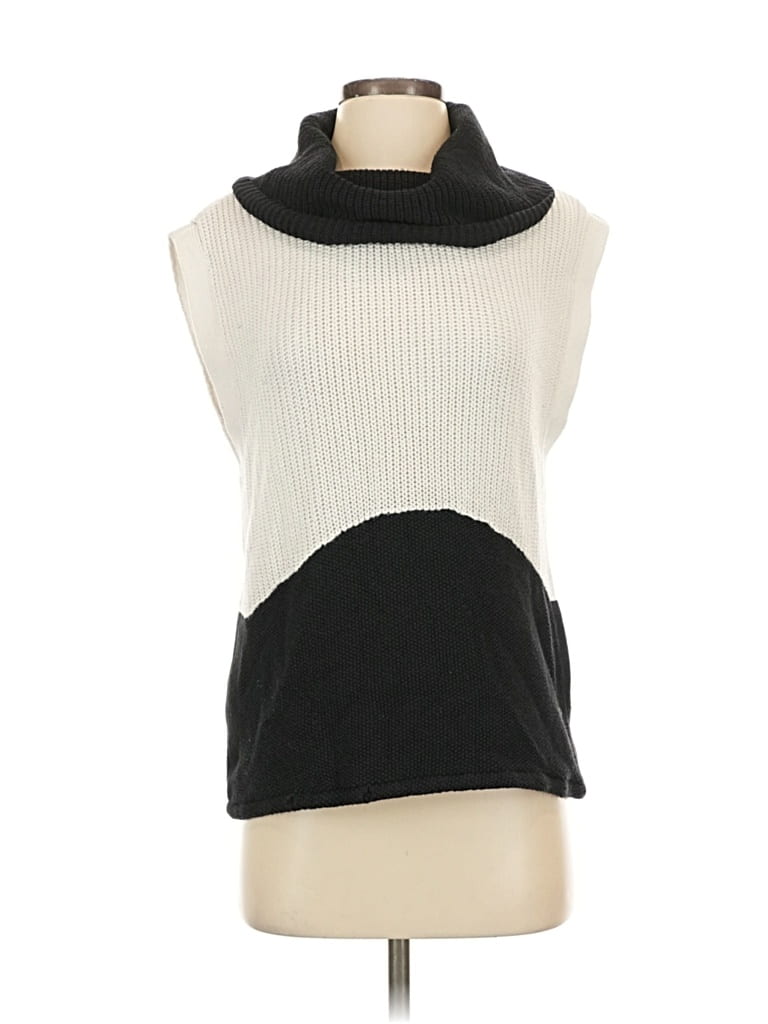 Click to view more detailed imagery on our partner's website Pre-owned White House Black Market Sweater Vest In Black