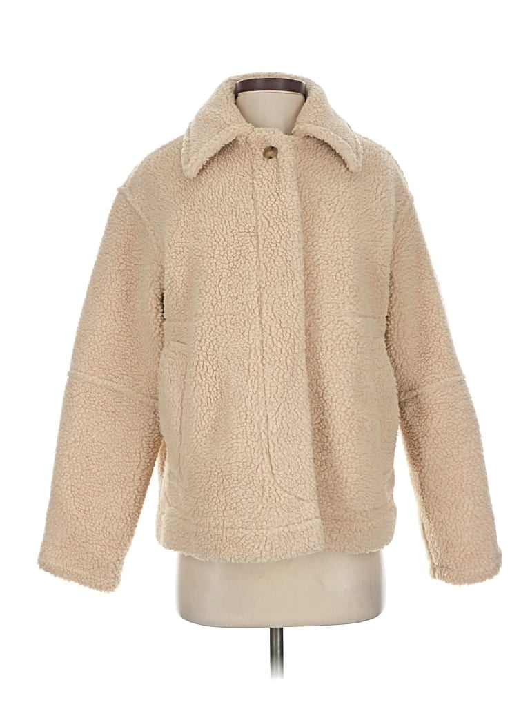 Click to view more detailed imagery on our partner's website Pre-owned Vince Faux Fur Jacket In White