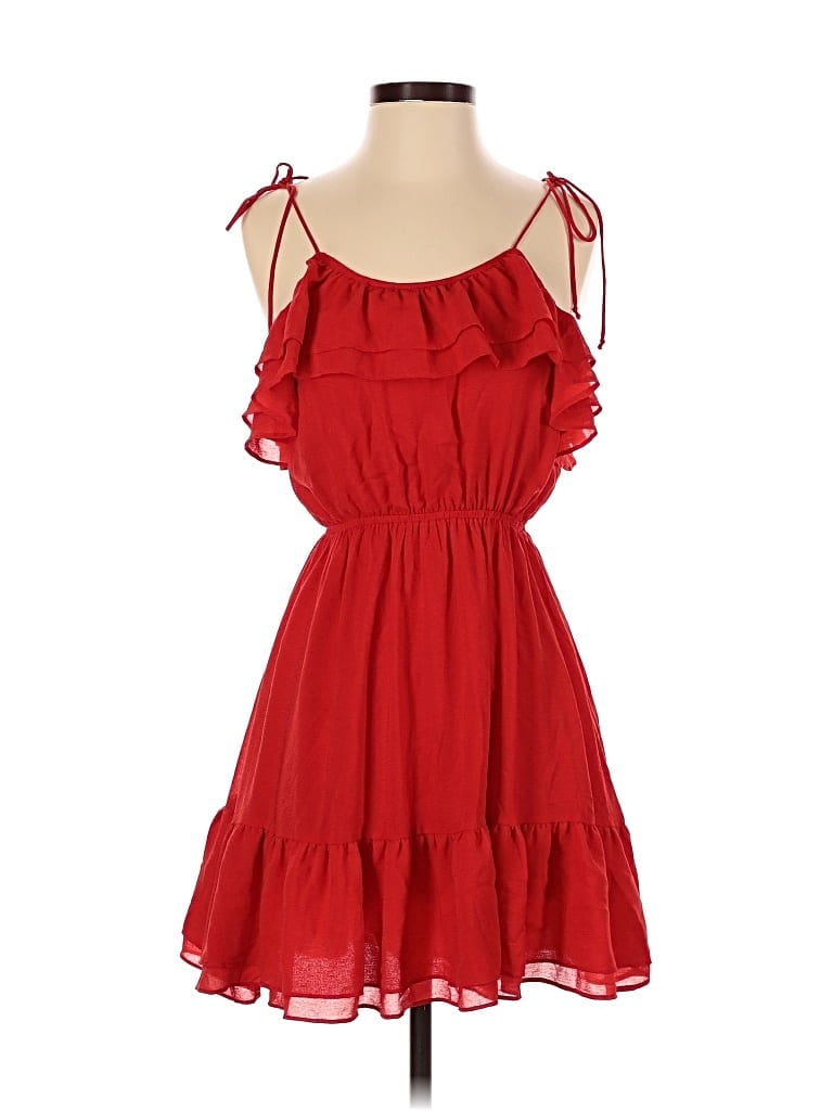 Click to view more detailed imagery on our partner's website Pre-owned Moon River Casual Dress In Red