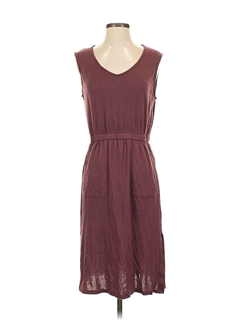 Click to view more detailed imagery on our partner's website Pre-owned Splendid Casual Dress In Burgundy