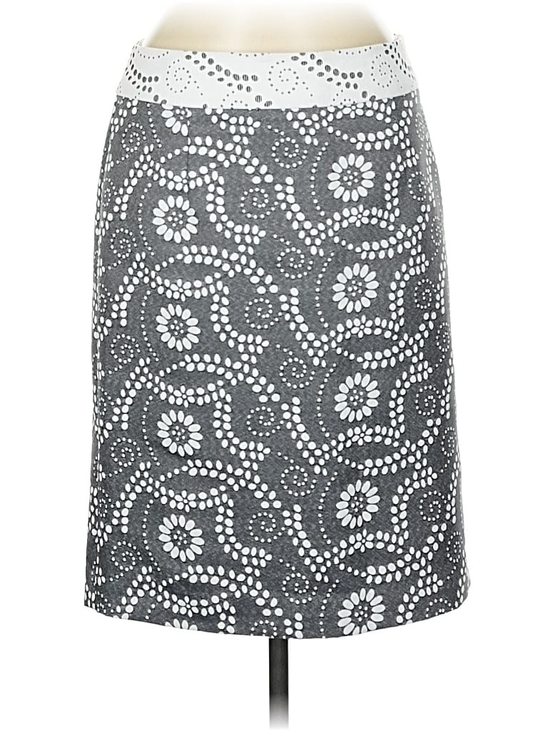 Click to view more detailed imagery on our partner's website Pre-owned Banana Republic Casual Skirt In Gray