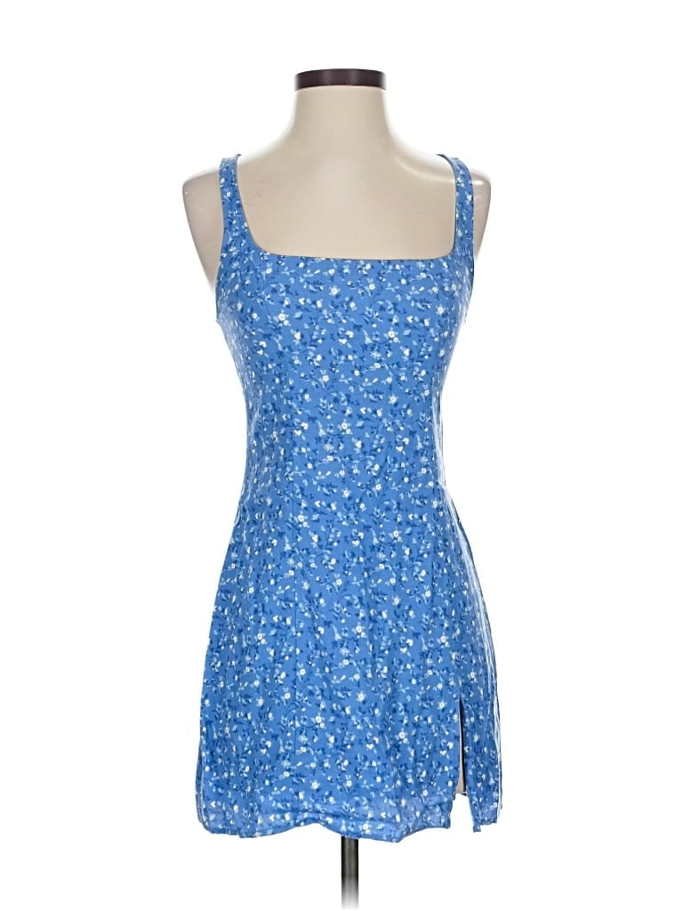 Click to view more detailed imagery on our partner's website Pre-owned Reformation Casual Dress In Blue
