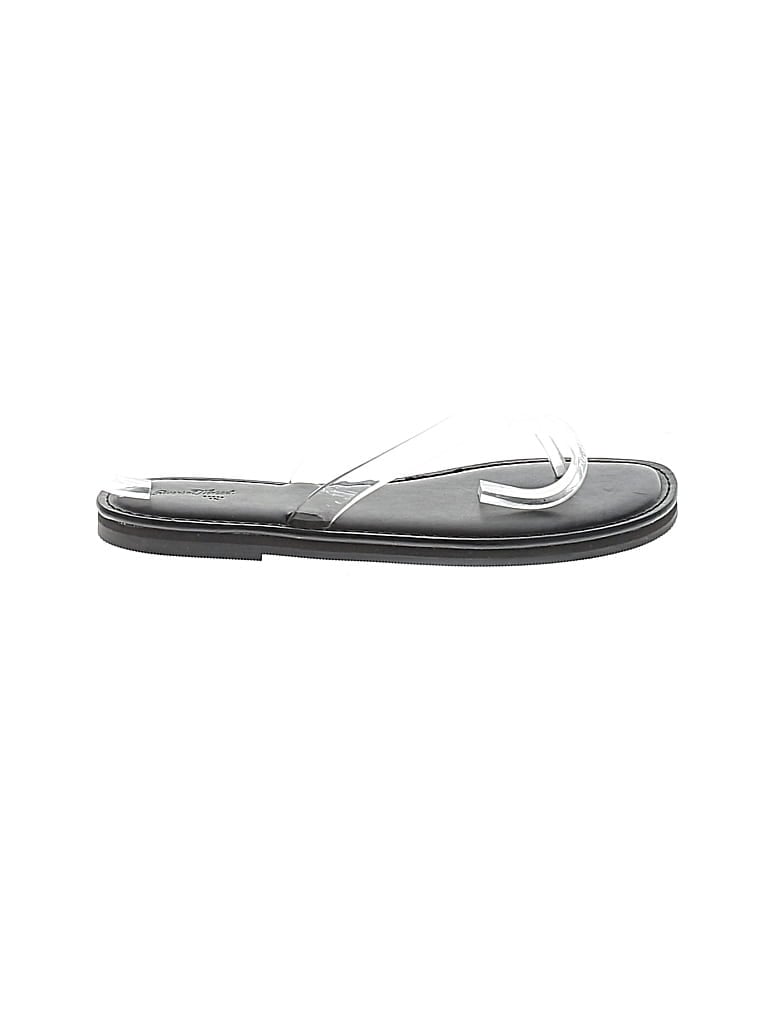 Pre-owned Universal Thread Flip Flops In White