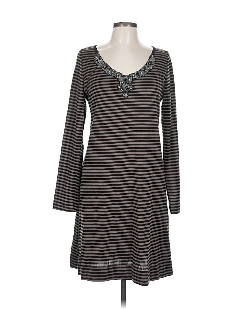 Click to view more detailed imagery on our partner's website Pre-owned Karen Kane Casual Dress In Black