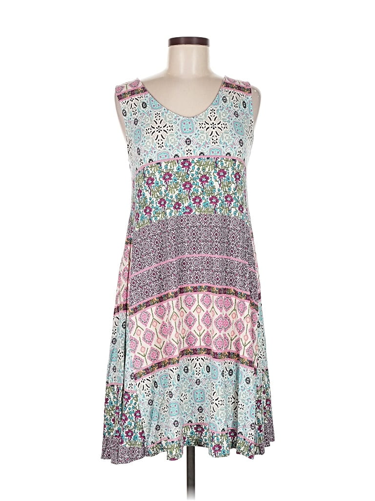 Click to view more detailed imagery on our partner's website Pre-owned Style & Co Casual Dress In Gray