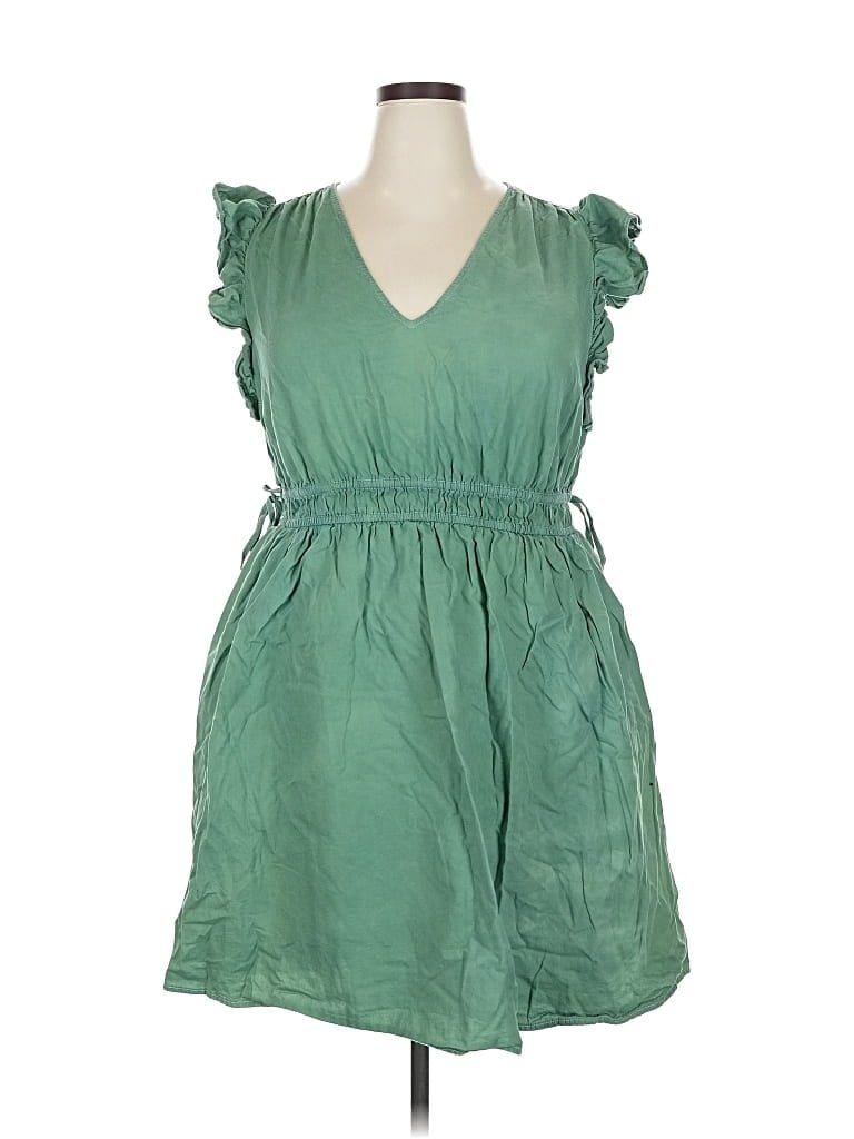 Pre-owned Universal Thread Casual Dress In Green