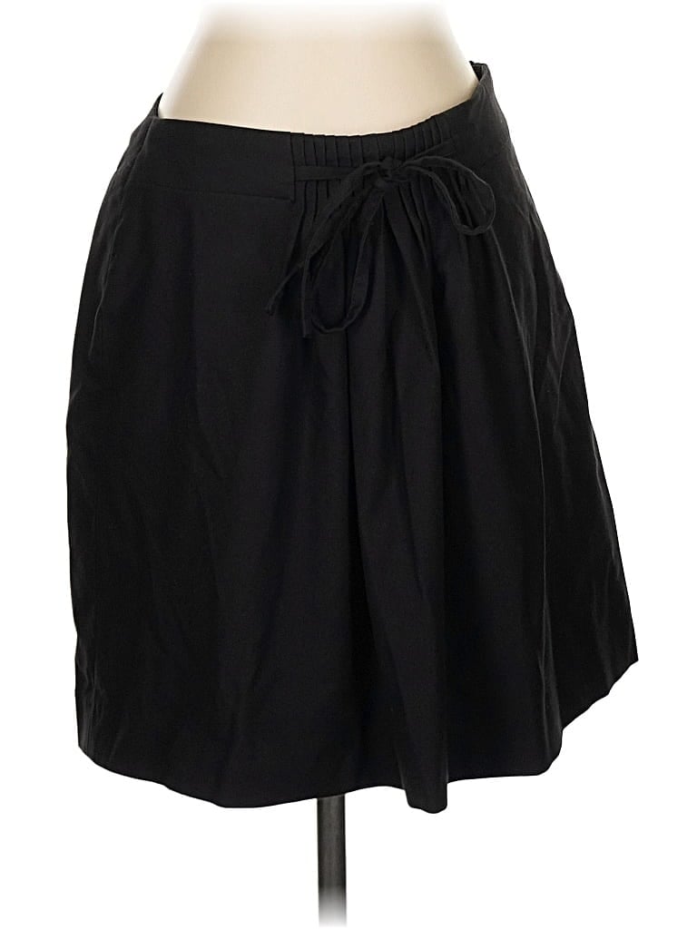 Click to view more detailed imagery on our partner's website Pre-owned Gap Casual Skirt In Black