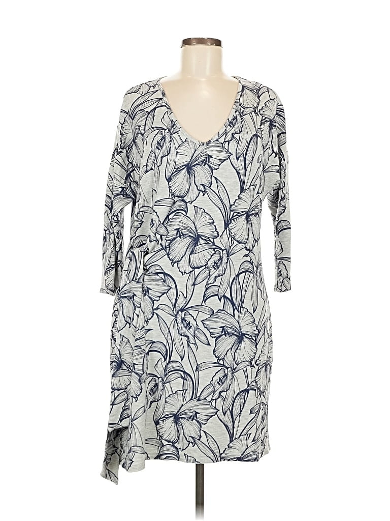 Pre-owned Tommy Bahama Casual Dress In Gray