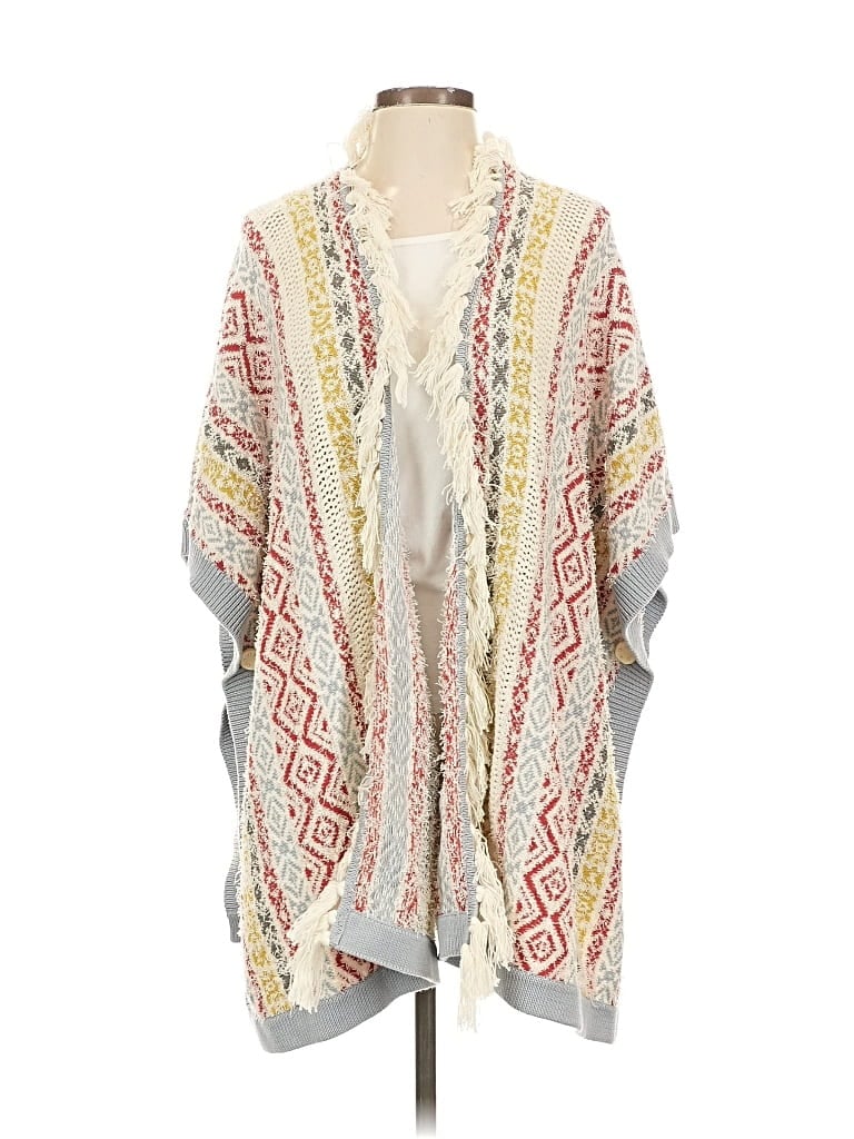 Pre-owned Cabi Poncho In White