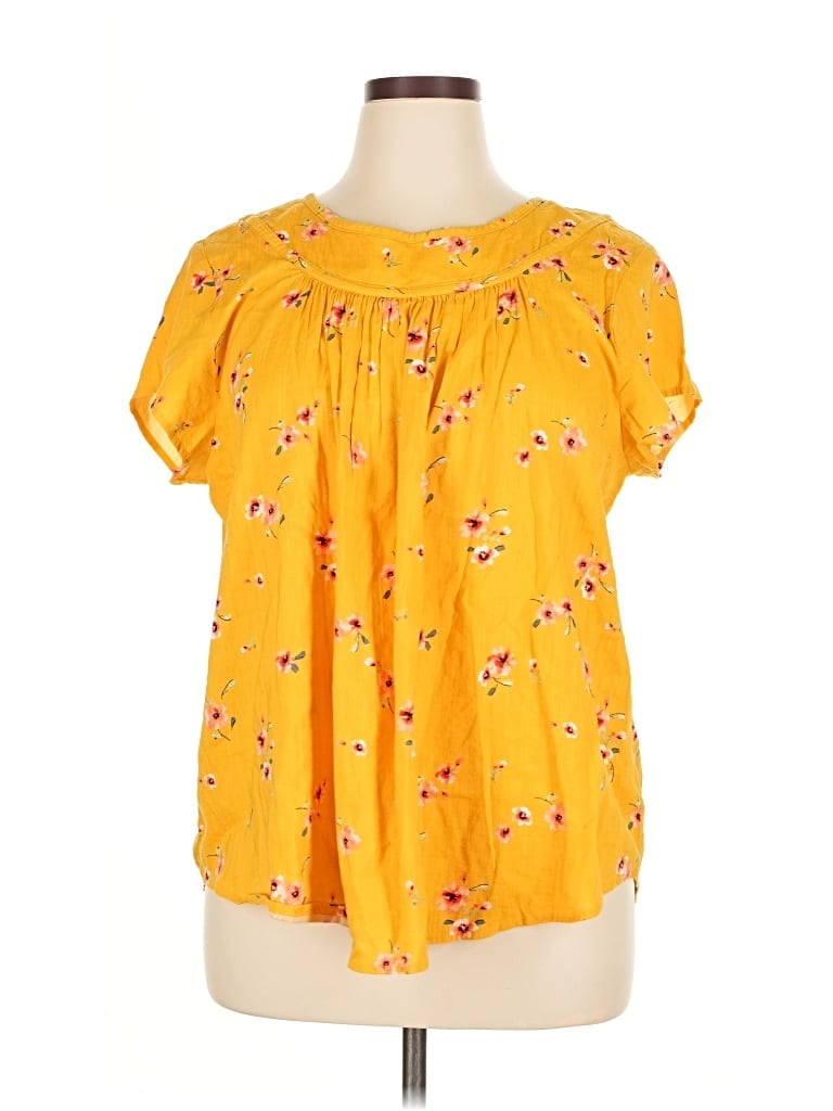 Click to view more detailed imagery on our partner's website Pre-owned St. John's Bay Short Sleeve Blouse In Yellow