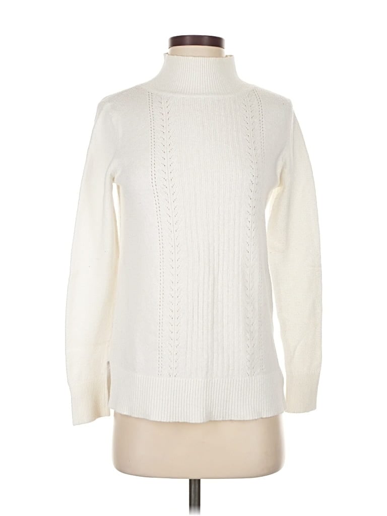 Pre-owned Old Navy Turtleneck Sweater In White