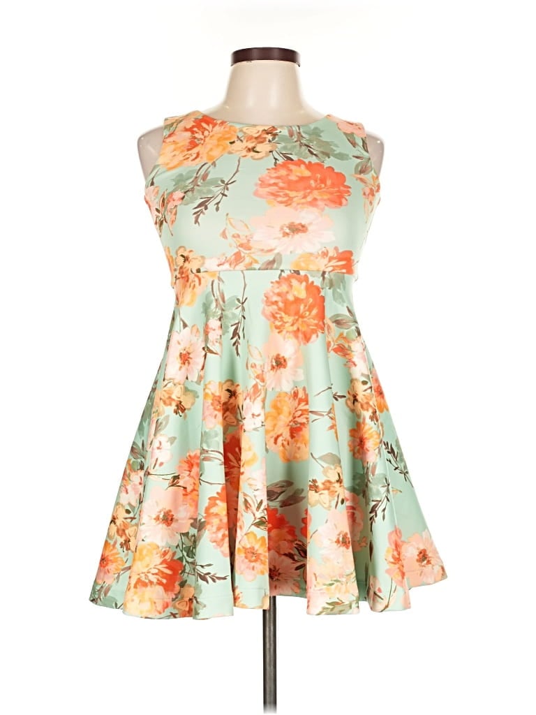 Click to view more detailed imagery on our partner's website Pre-owned Bonnie Jean Cocktail Dress In Green