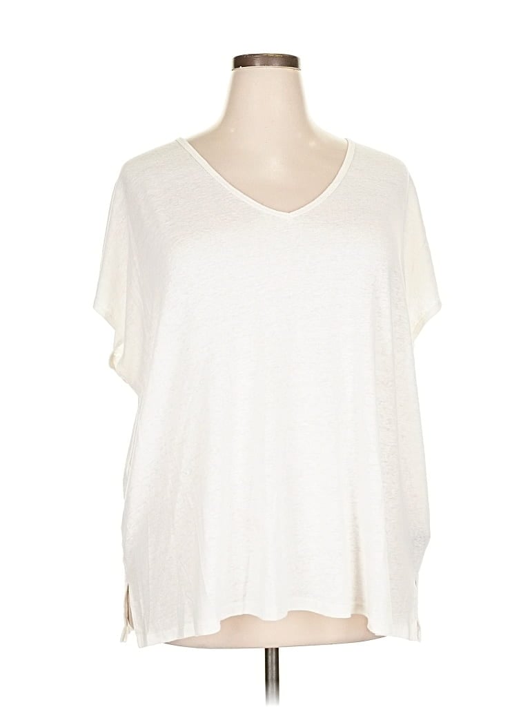 Pre-owned Torrid Short Sleeve T-shirt In White