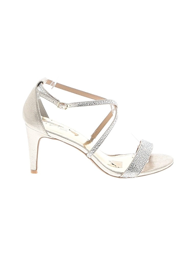 Click to view more detailed imagery on our partner's website Pre-owned Thalia Sodi Heels In Gold