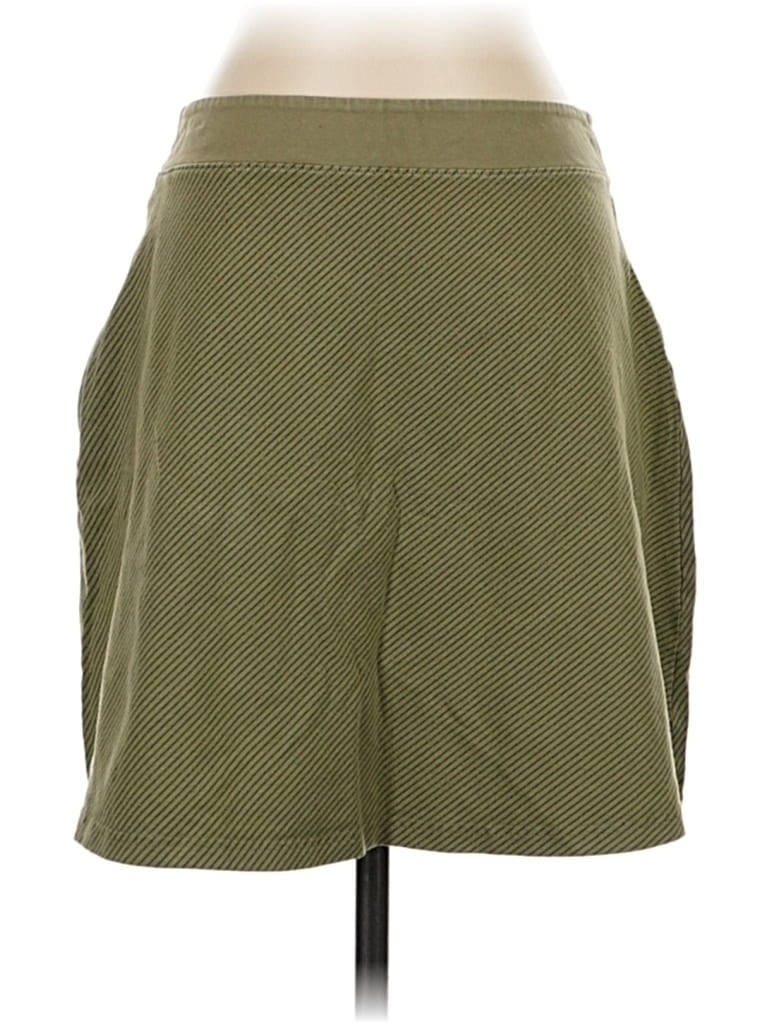 Click to view more detailed imagery on our partner's website Pre-owned Mountain Hardwear Casual Skirt In Green