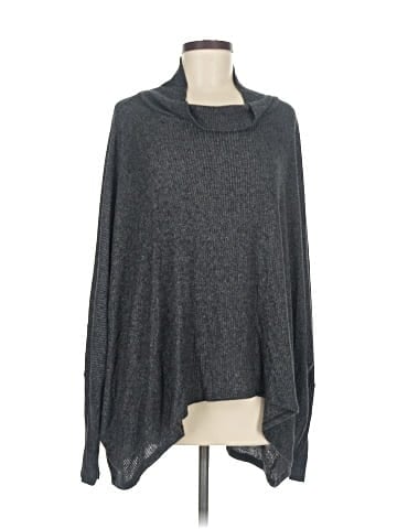 Self Contrast Poncho (view 1)