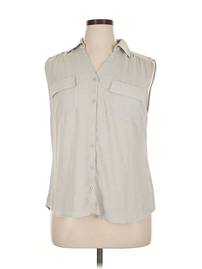 Click to view more detailed imagery on our partner's website Pre-owned New York And Company Sleeveless Blouse In Gray