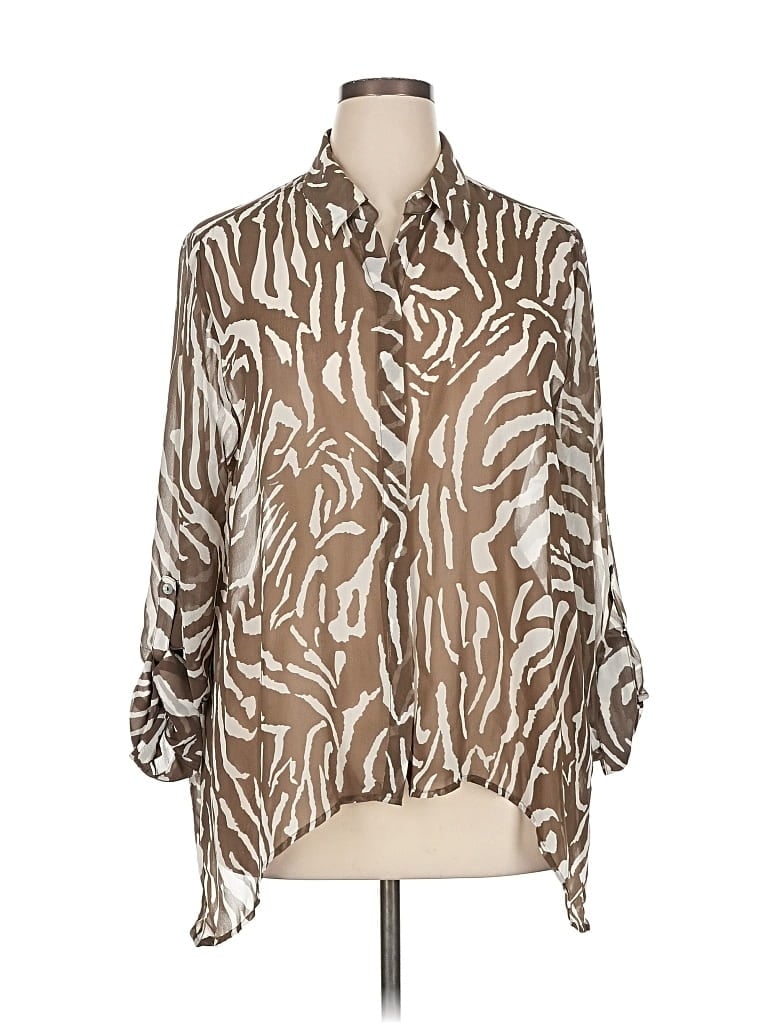 Click to view more detailed imagery on our partner's website Pre-owned Chico's 3/4 Sleeve Blouse In Brown
