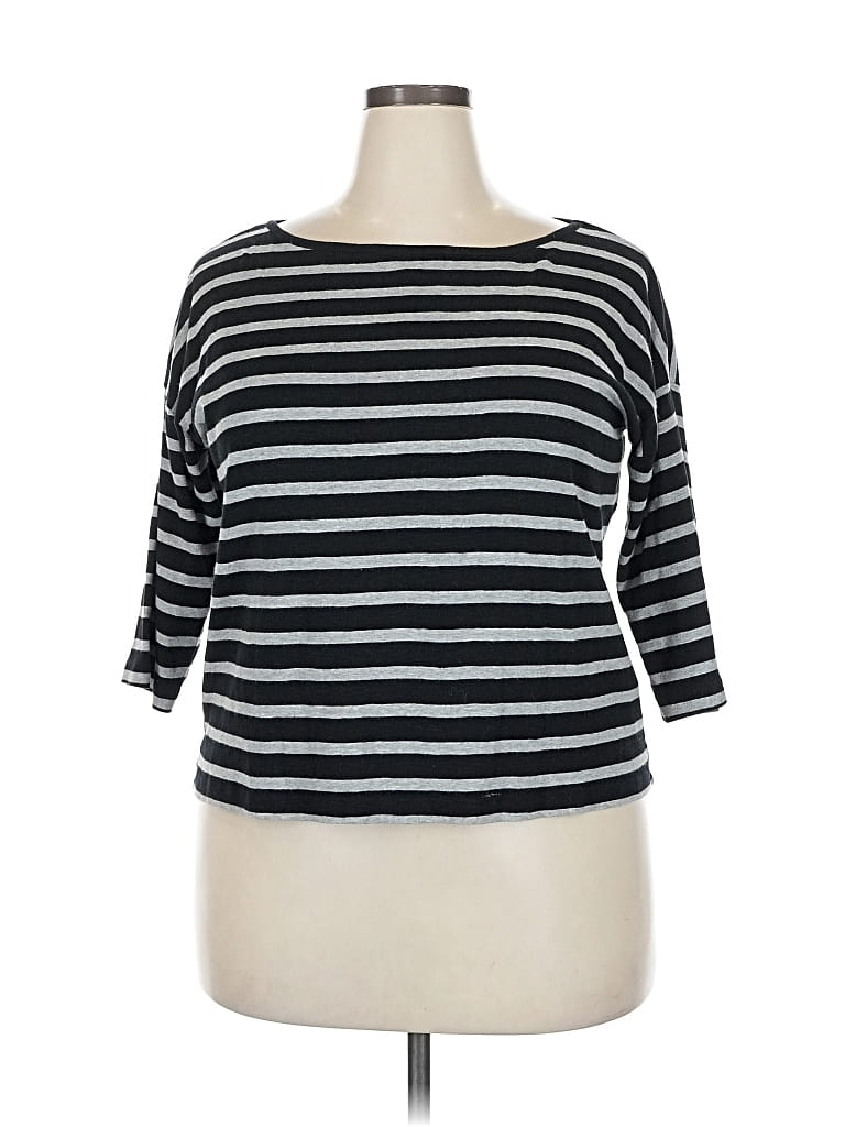 Click to view more detailed imagery on our partner's website Pre-owned French Connection 3/4 Sleeve T-shirt In Black